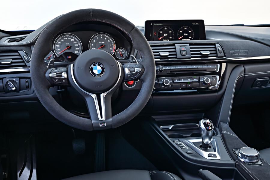 Торпедо BMW M3 CS (F80) 2018 года  (WW) (фото 81 из 94)